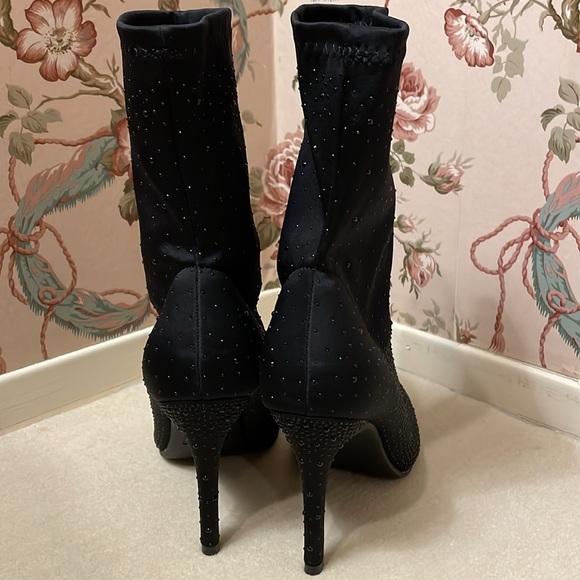 TOP MODA BLACK BEADED BOOTIE size 9 - Picture 6 of 13